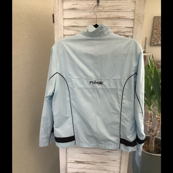 Nike jacket - Picture 2 of 2